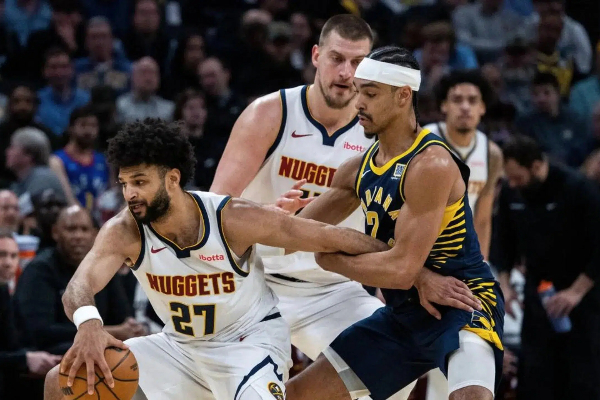  布伦森42+8+9封神！尼克斯险胜掘金豪取8连胜，约基奇三双穆雷39分难救主